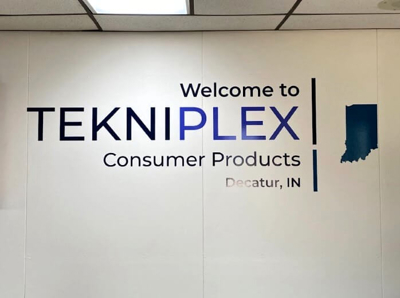 Custom vinyl wall signs Photo
